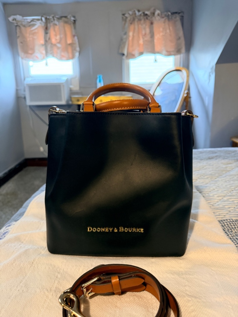 Dooney & Bourke Black Smooth Leather Barlow